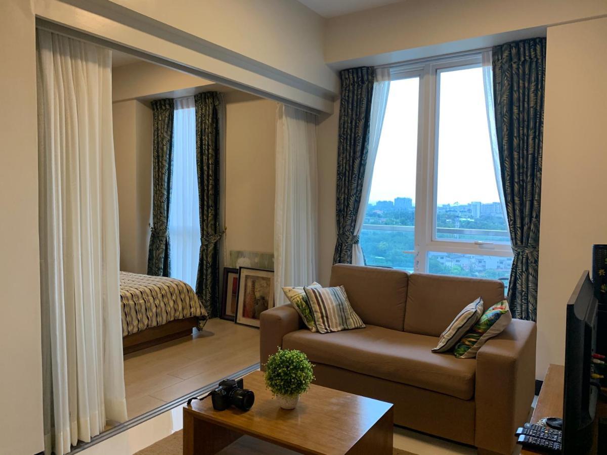 Mactan Newtown Deluxe Island Breeze Appartement Lapu-Lapu City Buitenkant foto