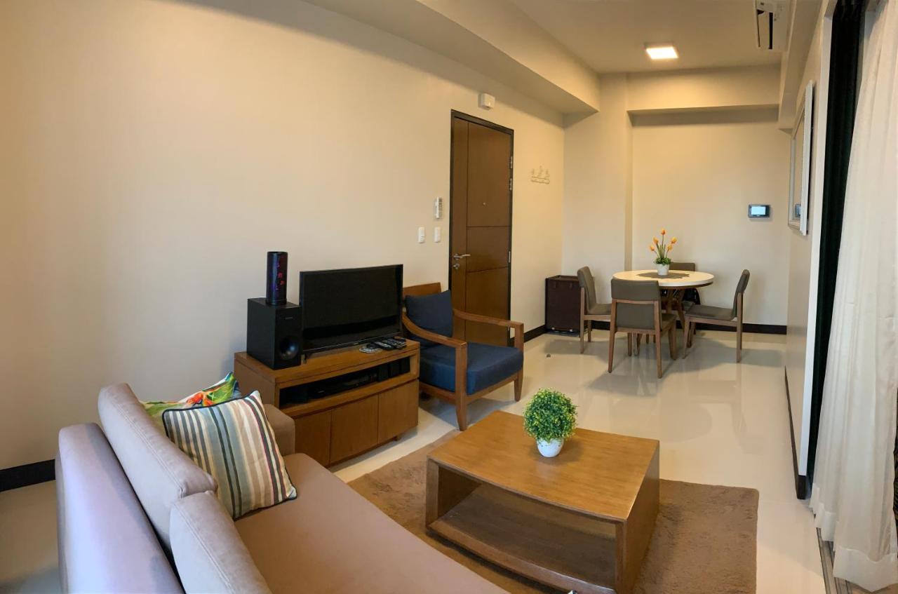 Mactan Newtown Deluxe Island Breeze Appartement Lapu-Lapu City Buitenkant foto