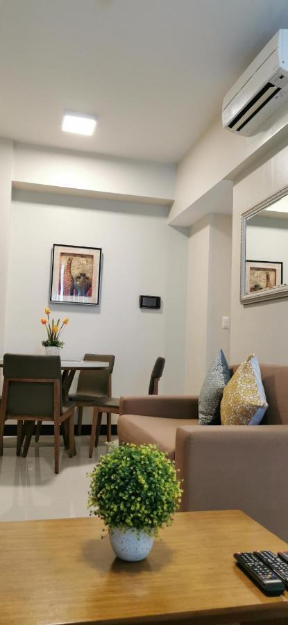 Mactan Newtown Deluxe Island Breeze Appartement Lapu-Lapu City Buitenkant foto