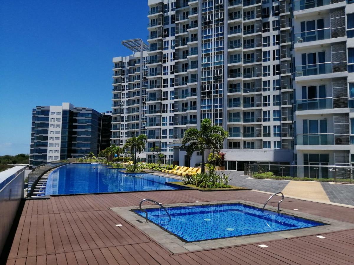 Mactan Newtown Deluxe Island Breeze Appartement Lapu-Lapu City Buitenkant foto