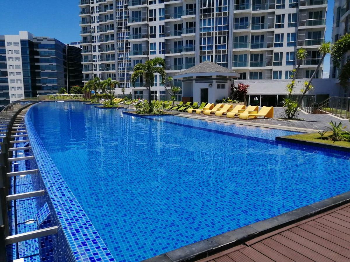 Mactan Newtown Deluxe Island Breeze Appartement Lapu-Lapu City Buitenkant foto