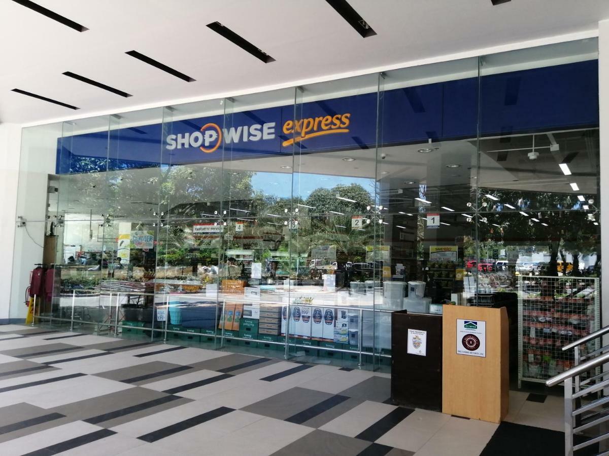 Mactan Newtown Deluxe Island Breeze Appartement Lapu-Lapu City Buitenkant foto