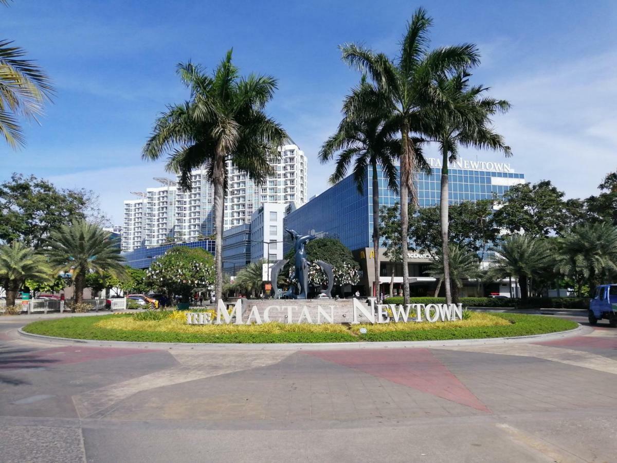 Mactan Newtown Deluxe Island Breeze Appartement Lapu-Lapu City Buitenkant foto