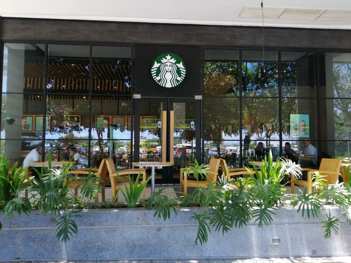 Mactan Newtown Deluxe Island Breeze Appartement Lapu-Lapu City Buitenkant foto